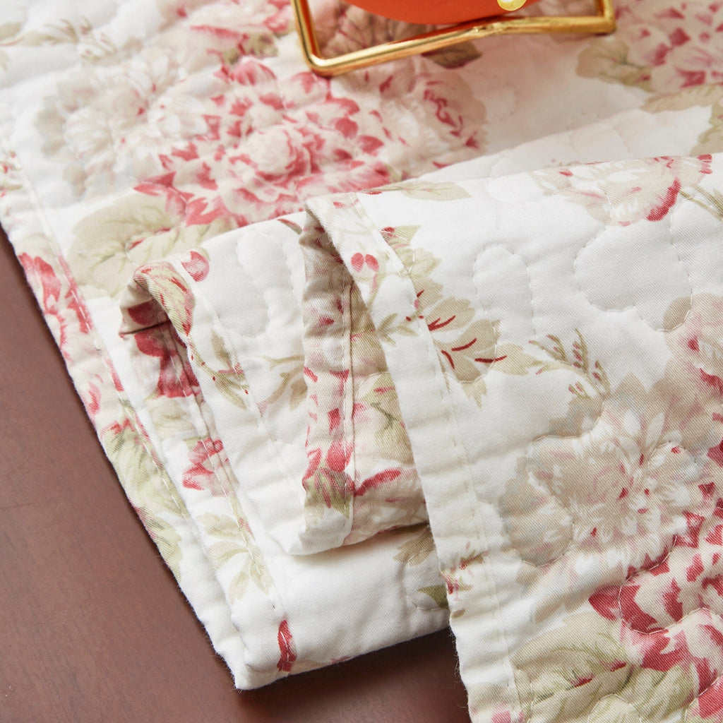DaDa Bedding Hint of Mint Cottage Floral Roses Quilted Cotton Dining