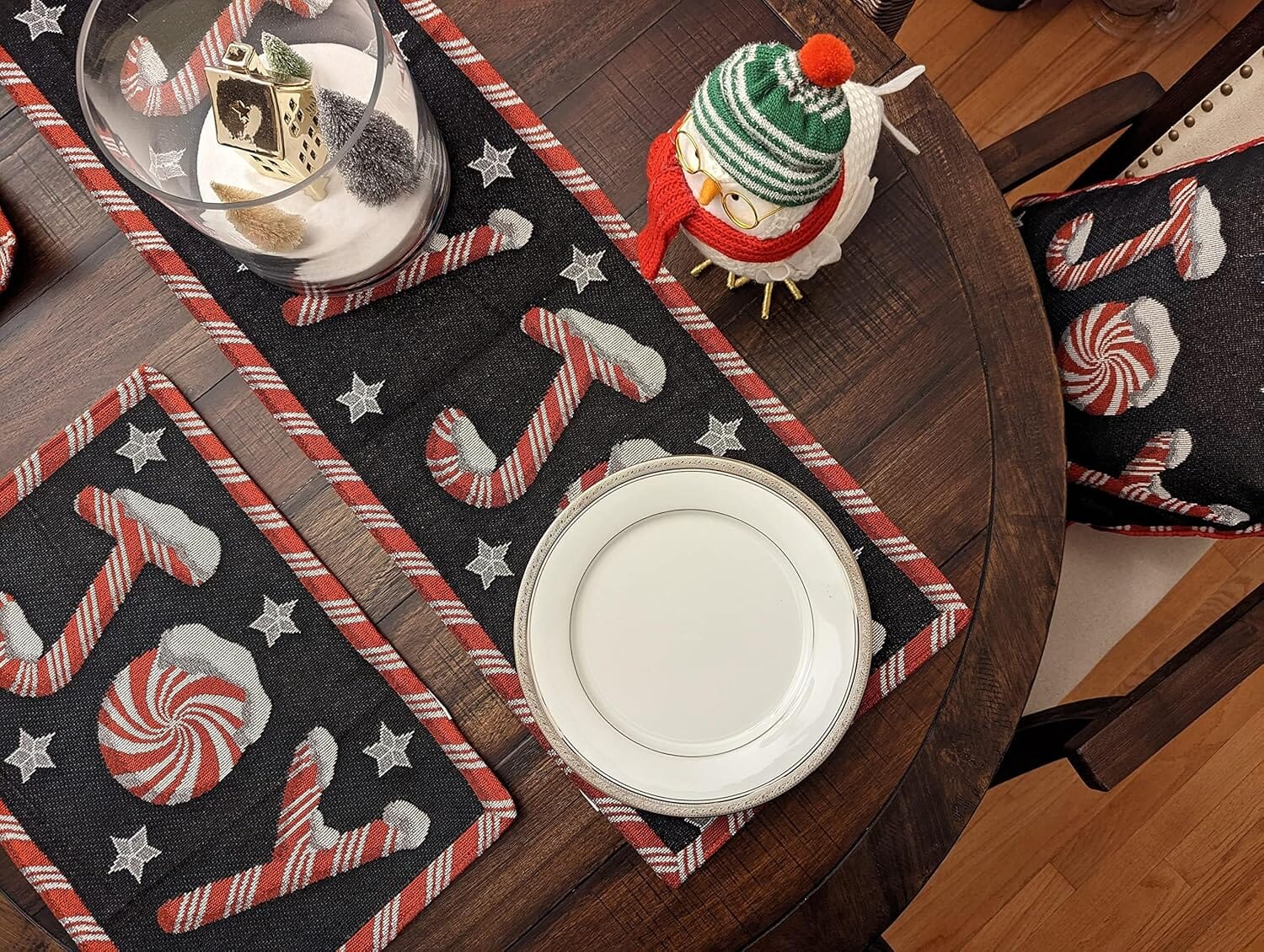 DaDa Bedding Set of 4-Pieces Peppermint Joy Holiday Tapestry Placemats