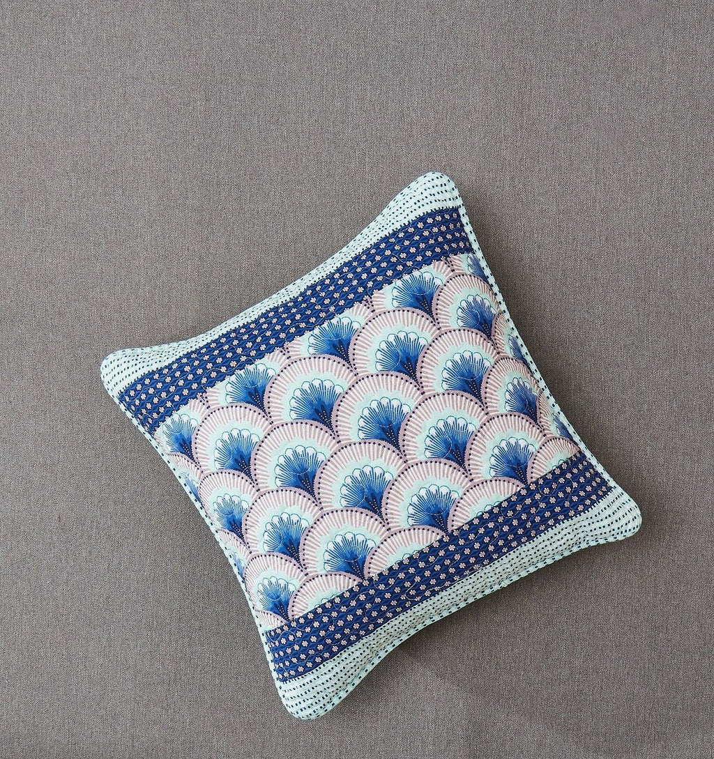 DaDa Bedding Set of 2-Pieces Mediterranean Fans Waves Minty Blue Throw