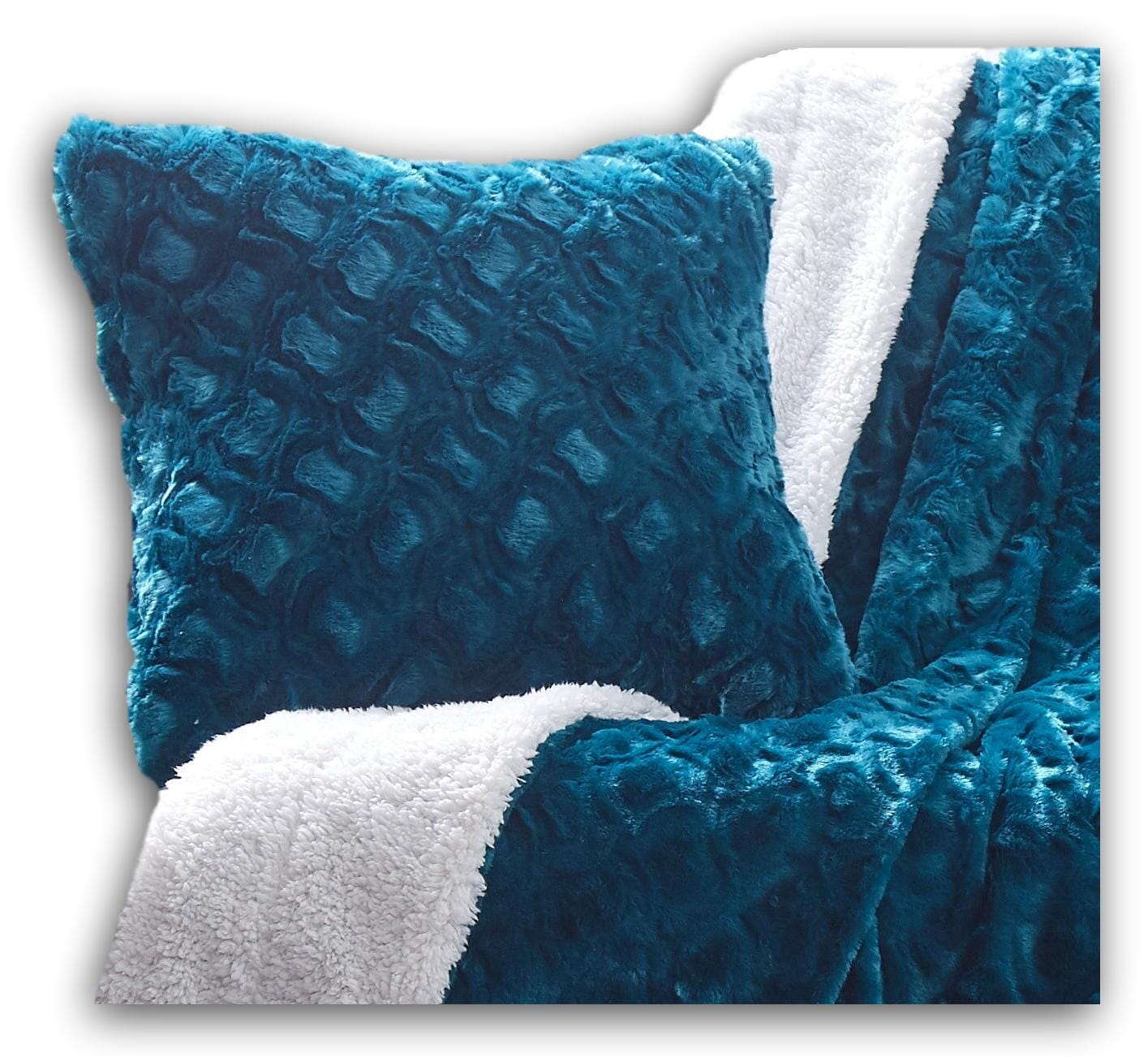 DaDa Bedding Emerald Green Blue Faux Fur Pillow Cover